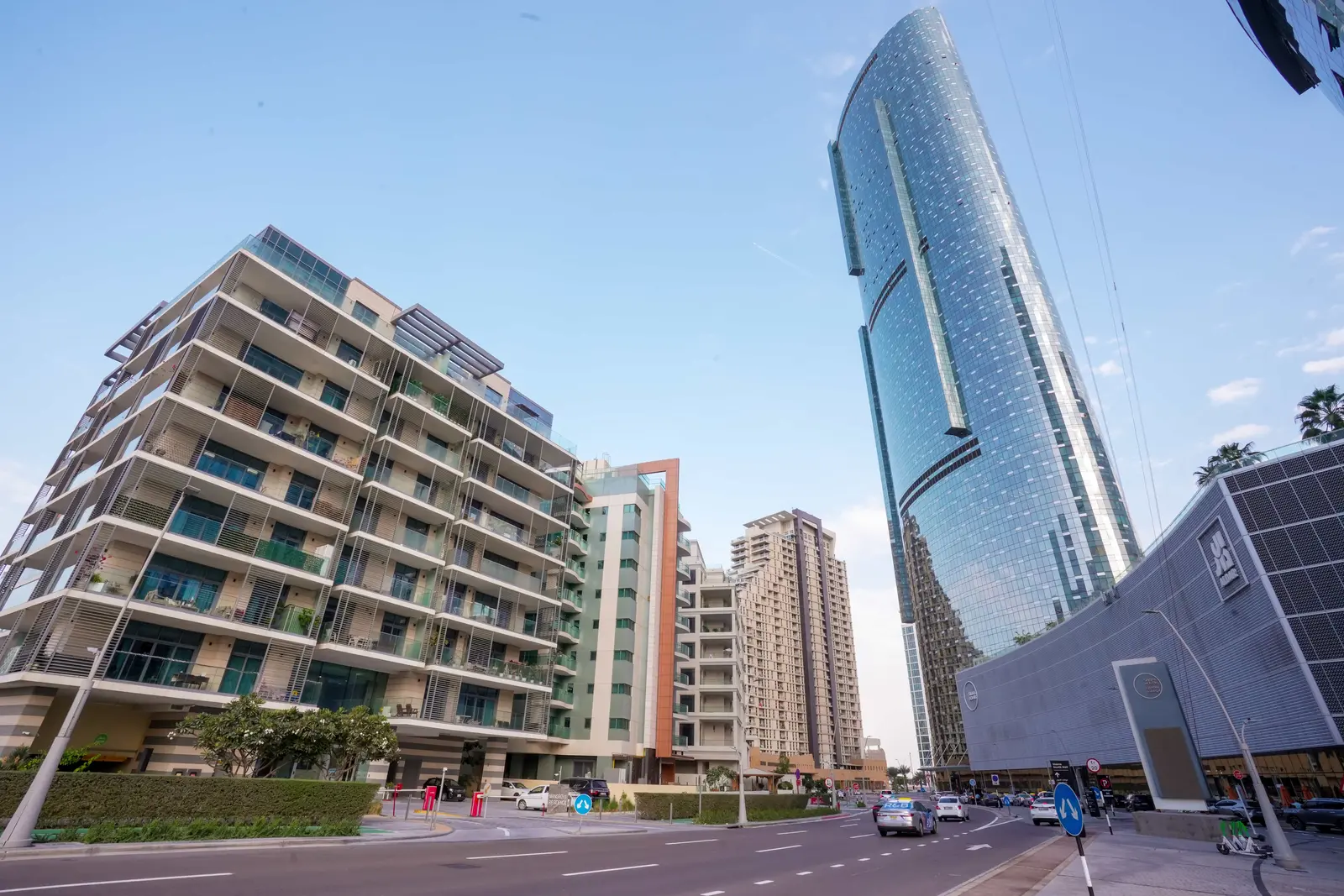 Sky Tower Al Reem Island (8).JPG